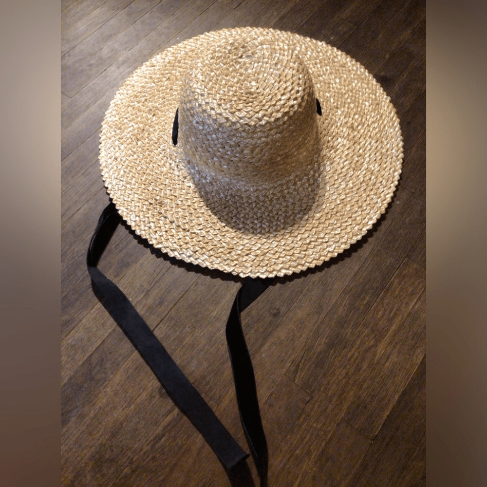 NEW! Rare Lack of Color Wide Brim Straw Sun Hat with Black velvet Tie